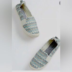 Maurices Women Slip-On Sneakers in Blue, Tan & White